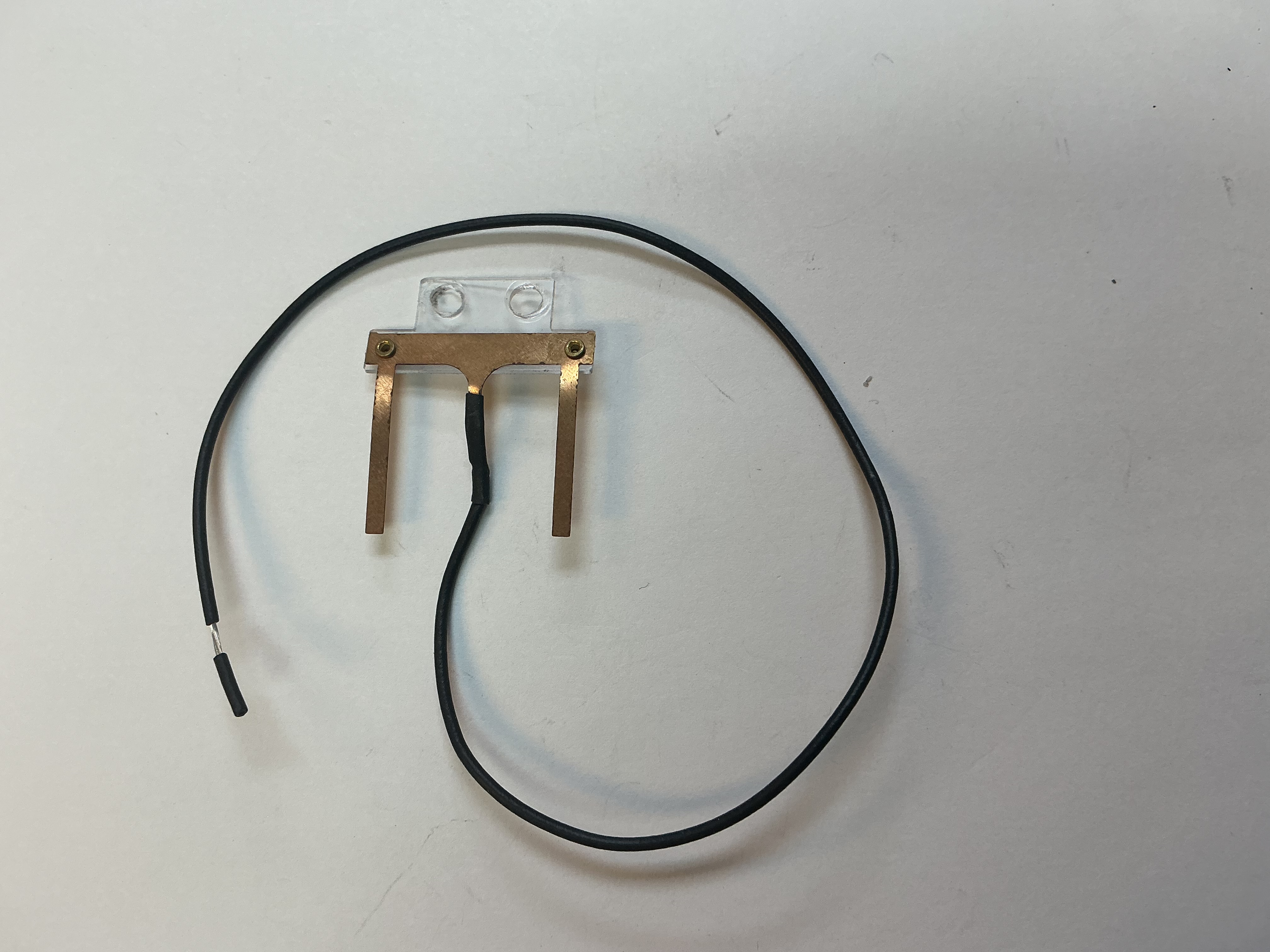 AXLE CONTACT / TRAILING TRUCK / W/WIRE & INSULATOR / PREMIER LIGHT MIKADO 2-8-2