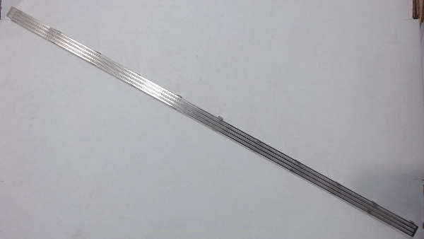 SIDE GRILLE / NICKEL / RH / PREMIER E-8