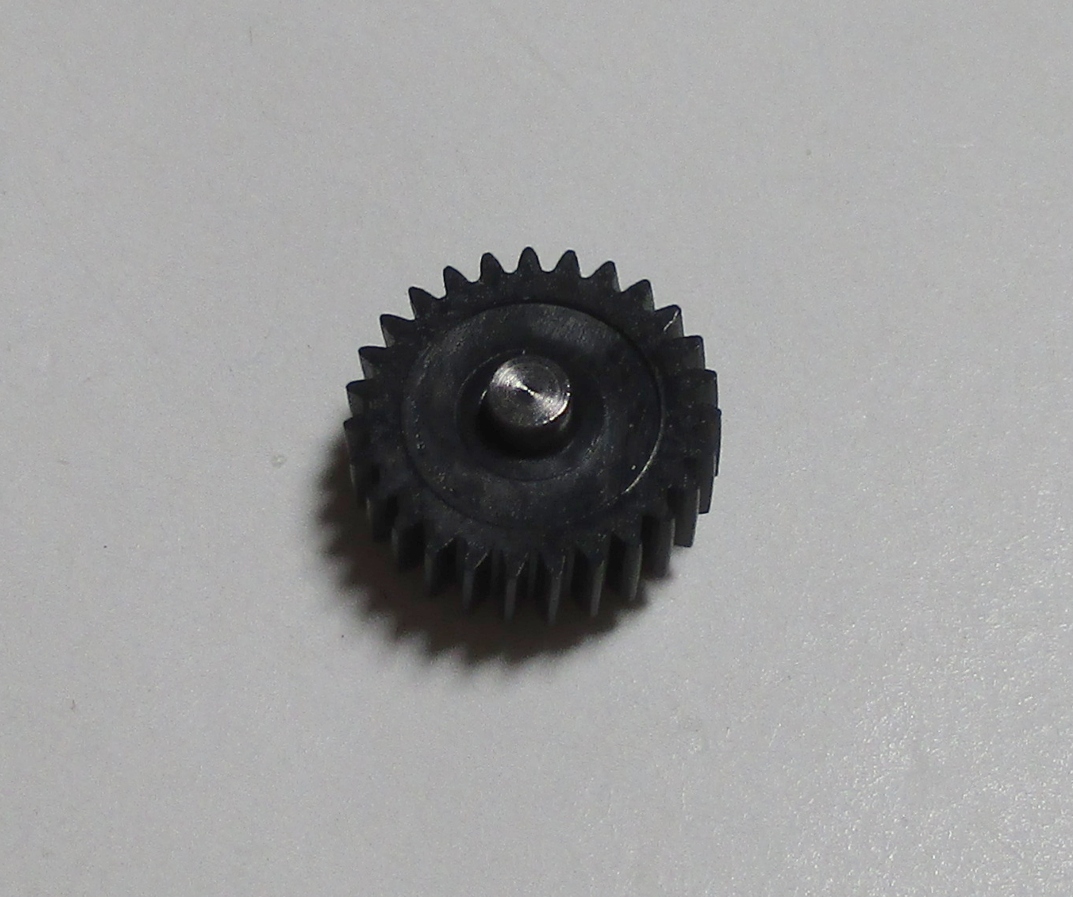 IDLER GEAR / 27 TOOTH / W/GEAR SHAFT / INSIDE GEAR BOX / HO SCALE CAB FORWARD 4-8-8-2