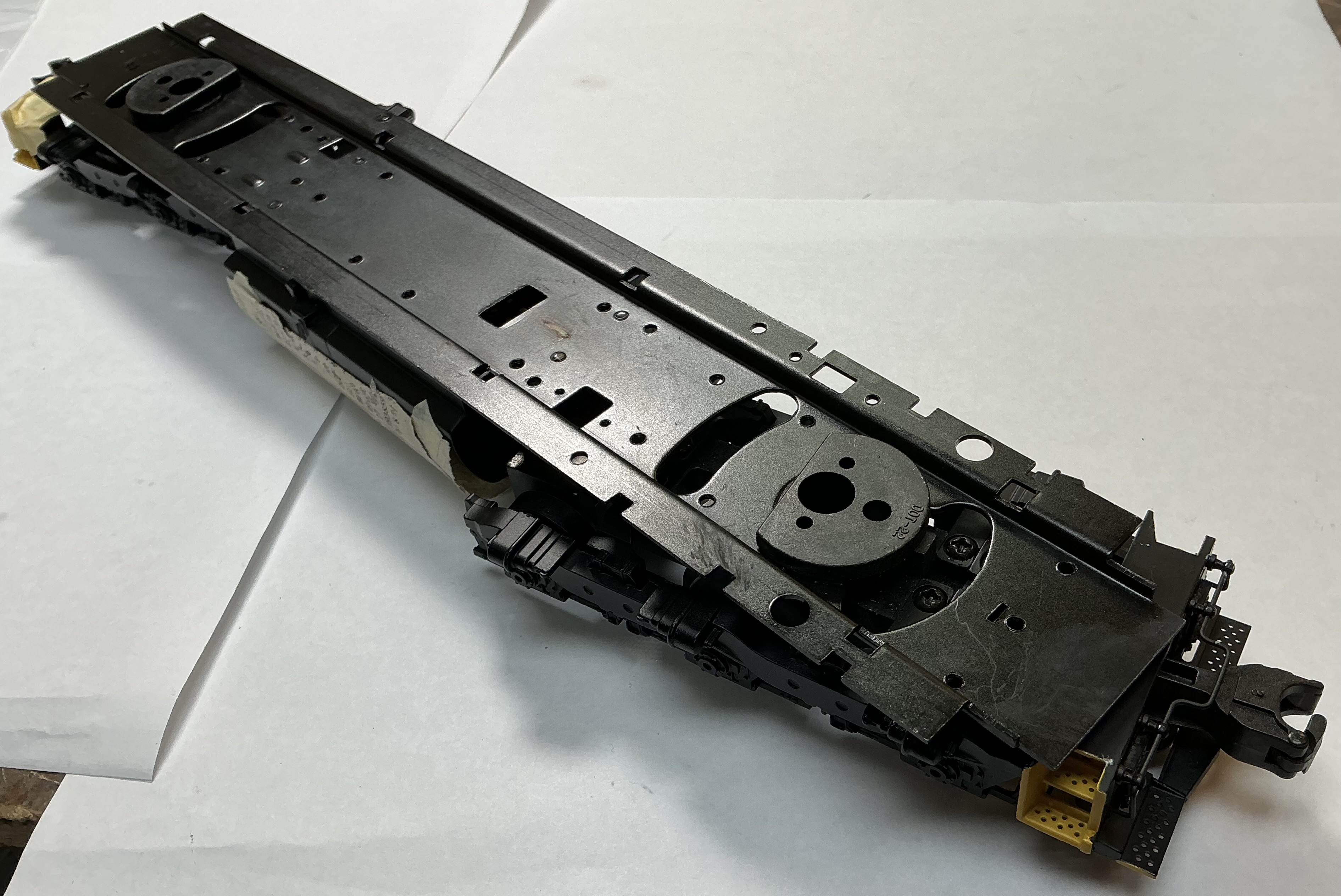 FRAME / COMPLETE / NON-POWERED / BLACK PILOTS W/YELLOW STEPS / PREMIER SD24
