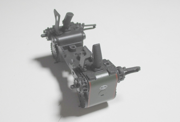 STEAM CHEST / W/O CROSSHEAD GUIDES / GREEN W/RED PIN STRIPING / PREMIER SNCF 150X