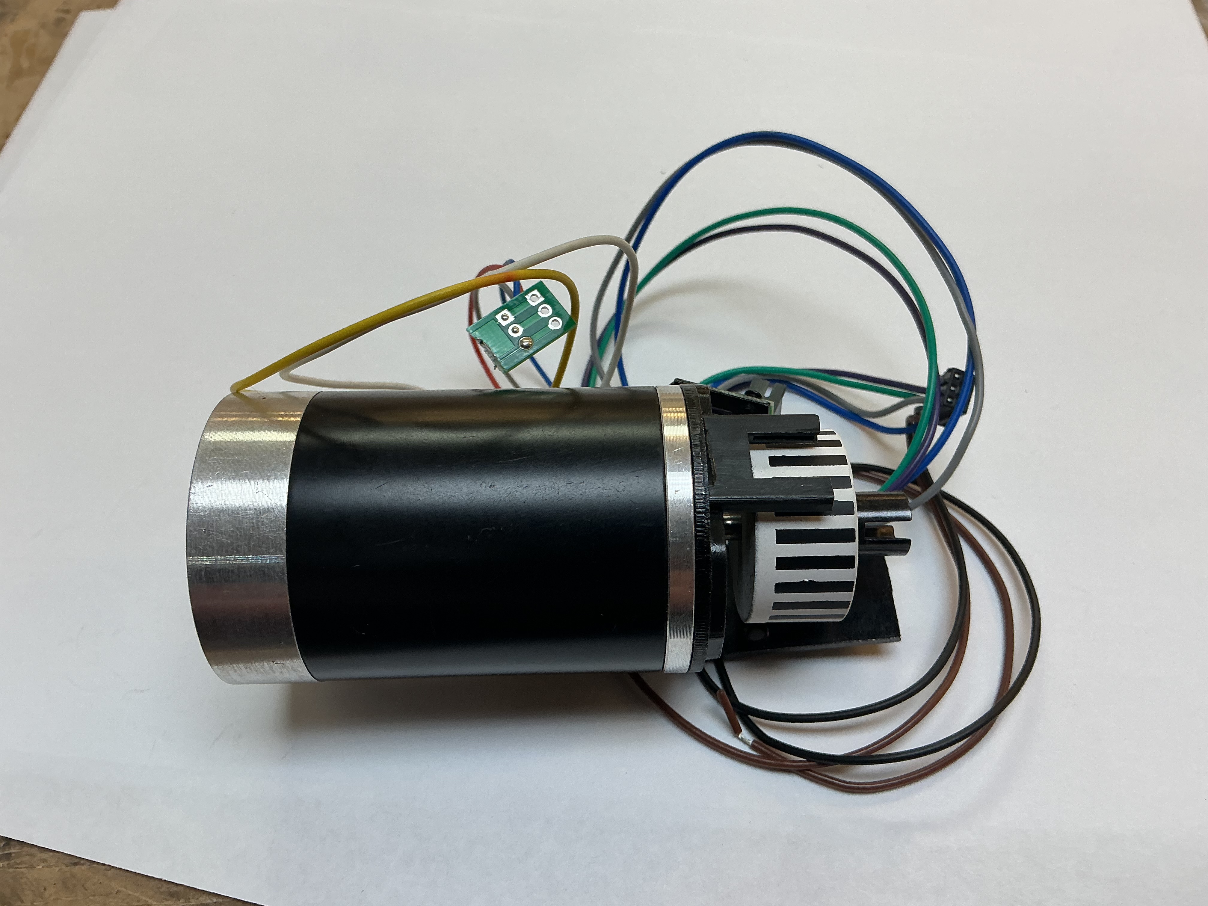 DC MOTOR / PITTMAN STYLE / W/MOTOR MOUNT / FLYWHEEL / TACH BRACKET / PS 2 & 3 / PREMIER ATSF NORTHERN 4-8-4