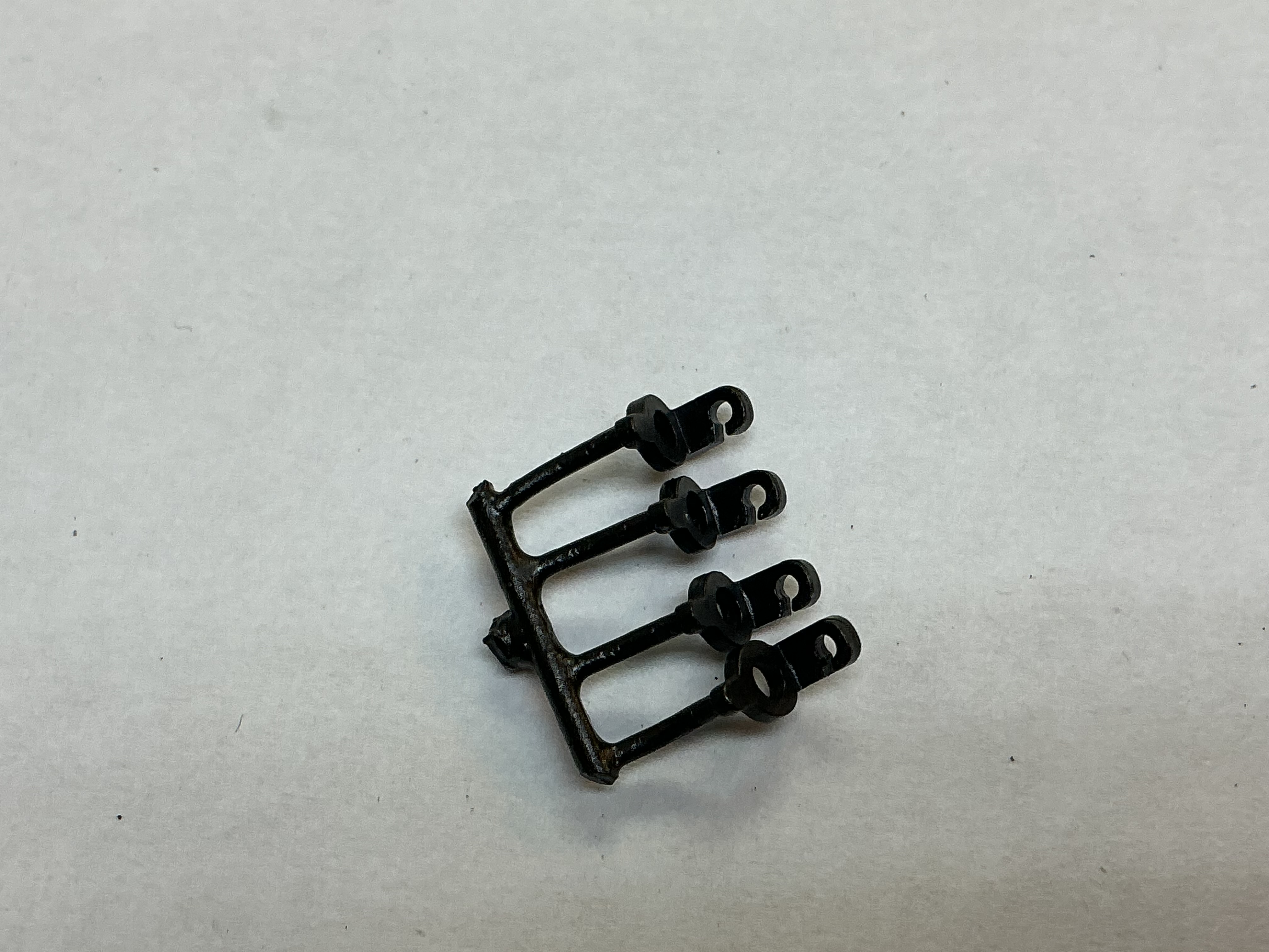 CHAIN HOOK / TENDER FRAME / BLACK / BRASS CASTED / PREMIER ATSF NORTHERN 4-8-4
