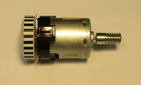 DC MOTOR / RS365SH / MD001-M8 / F/W 30mm D x 9mm (TAPERED) THICK / WORM LENGTH 21.63 / STRIPED / PS 2 BKT