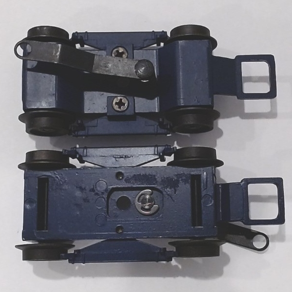 4-WHEEL PILOT TRUCK / BLUE / W/BRAKE SHOES / PREMIER BLUE COMET 4-6-2