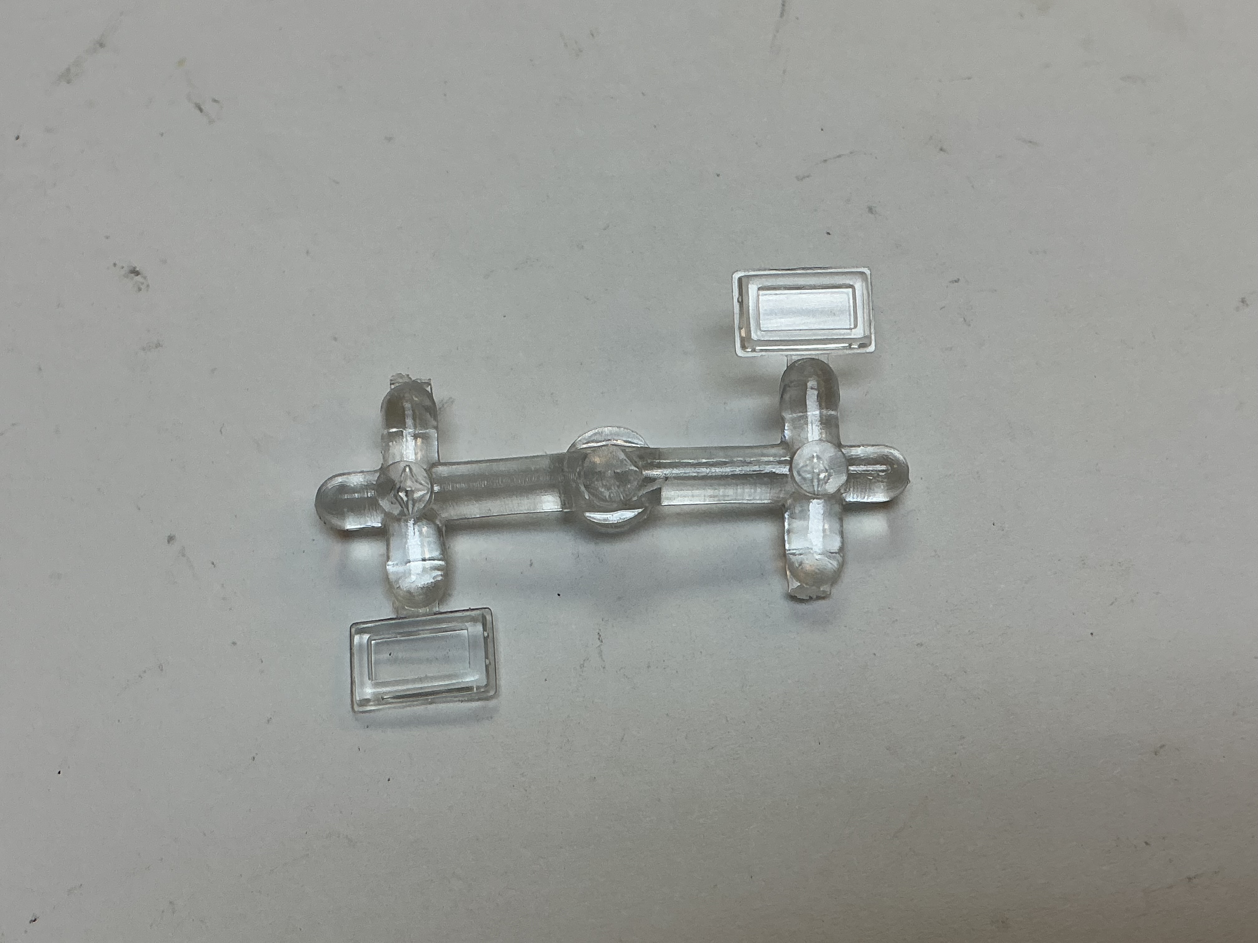 LENS / CLEAR / SIDE DOOR / LH OR RH / PREMIER F59PH