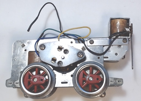 MOTOR BLOCK / TRADITIONAL / W/E-UNIT / RED SPOKED WHEELS / REFURBISHED / NO WEAR / TINPLATE O GAUGE STEAM 260
