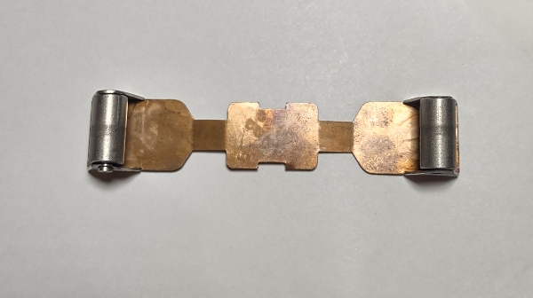 INSULATOR / FOR PICK UP ROLLER ASSEMBLY / STANDARD GAUGE BILD-A-LOCO & PROTODRIVE