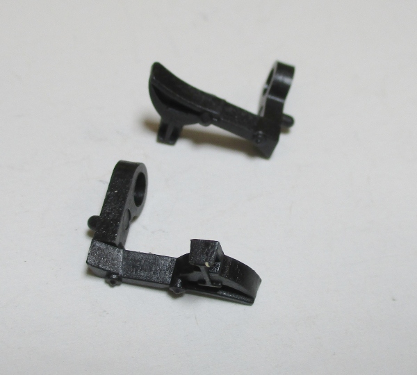 BRAKE SHOE / LF & RR /PLASTIC / BLACK / PREMIER 3-TRUCK & 4-TRUCK SHAY