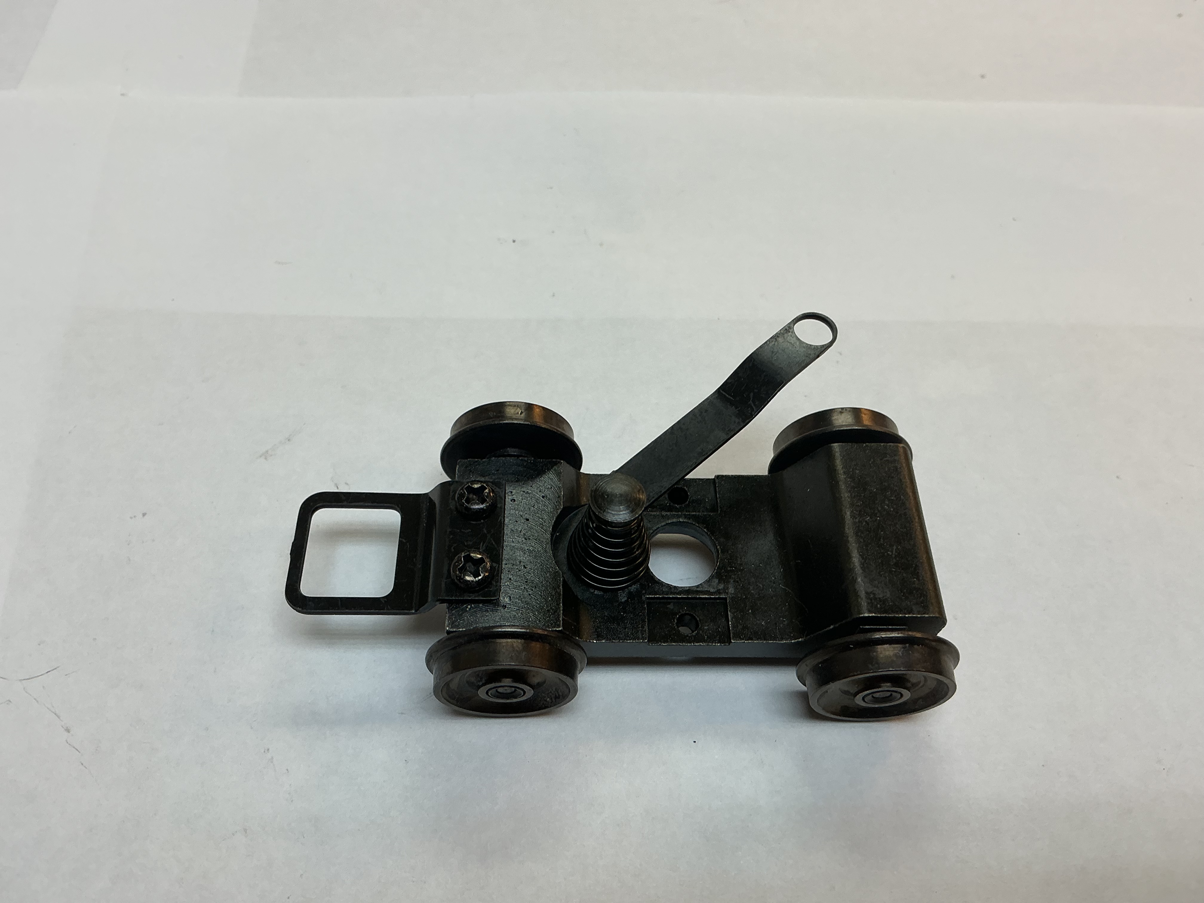 4-WHEEL PILOT TRUCK / COMPLETE / 2-RAIL / BLACK / PREMIER CAMELBACK 4-6-0