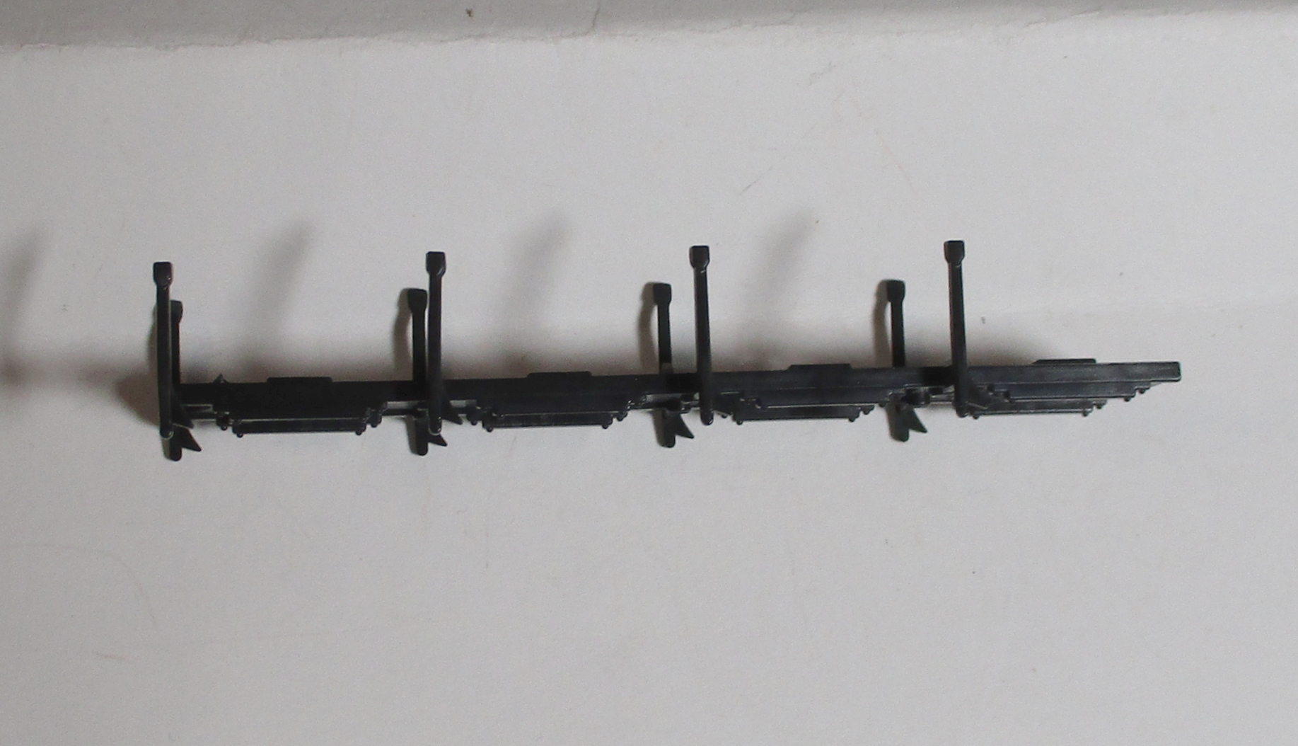 BRAKE SHOES / PLASTIC / REAR ENGINE / ALL 4 DRIVERS / HO SCALE CAB FORWARD 4-8-8-2