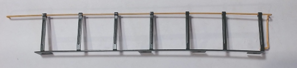 HANDRAIL / RH LONG / CNW GREEN / RAILKING SW-1500