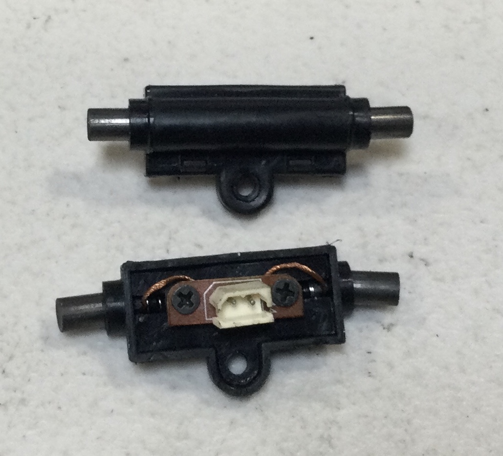 BRUSH ASSEMBLY / ALL POSITIONS / RAILKING ONE GAUGE TRIPLEX