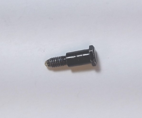 SIDE ROD SCREW / SHLDR LENGTH 6.3mm / BLACK / M3 X 0.5 X 11mm / RAILKING 4-6-0 TEN WHEELER