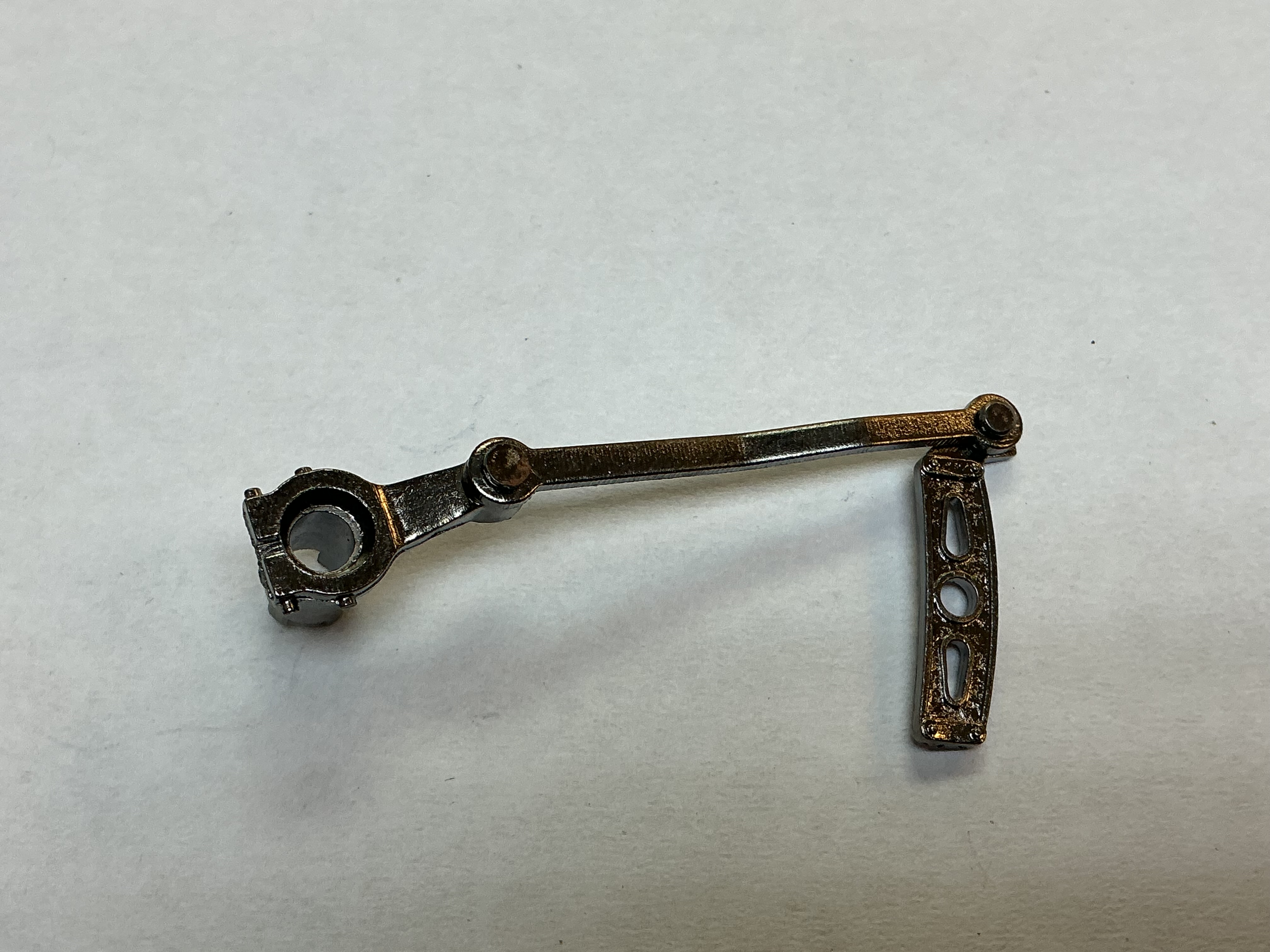ECCENTRIC ROD ASSEMBLY / RH / BLACKENED / PS 2 & 3 / PREMIER ATSF NORTHERN 4-8-4