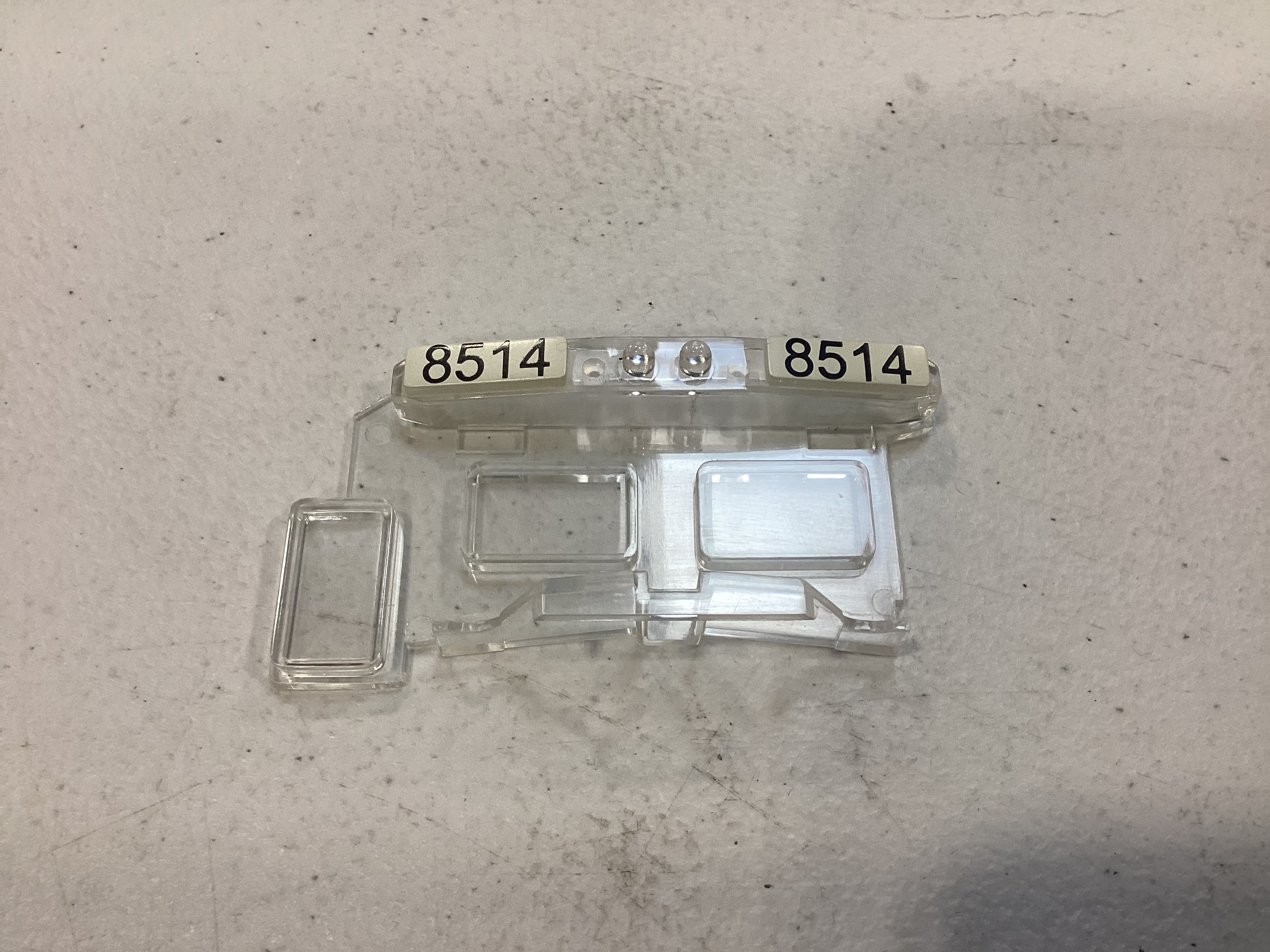 NUMBER BOARD / & WINDSHIELD INSERT / #8514 / NARROW NOSE / RAILKING ONE GAUGE DASH-8