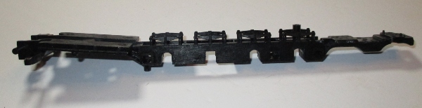 FRAME / DIE-CAST / W/O WHEELS / HO SCALE N&W J CLASS 4-8-4