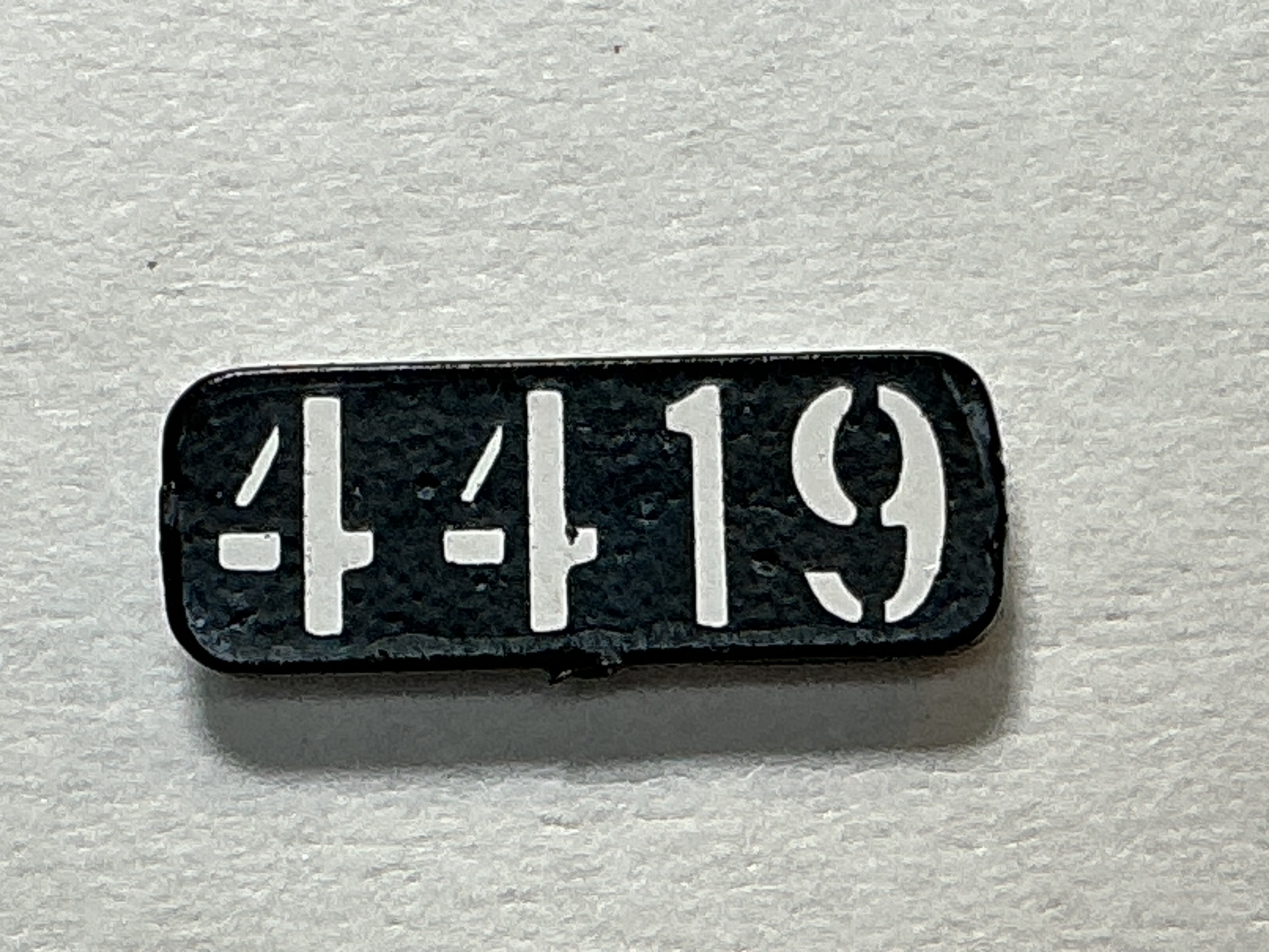 NUMBER BOARD / RH OR LH / FRONT OR REAR / #4419 / PREMIER GP-40