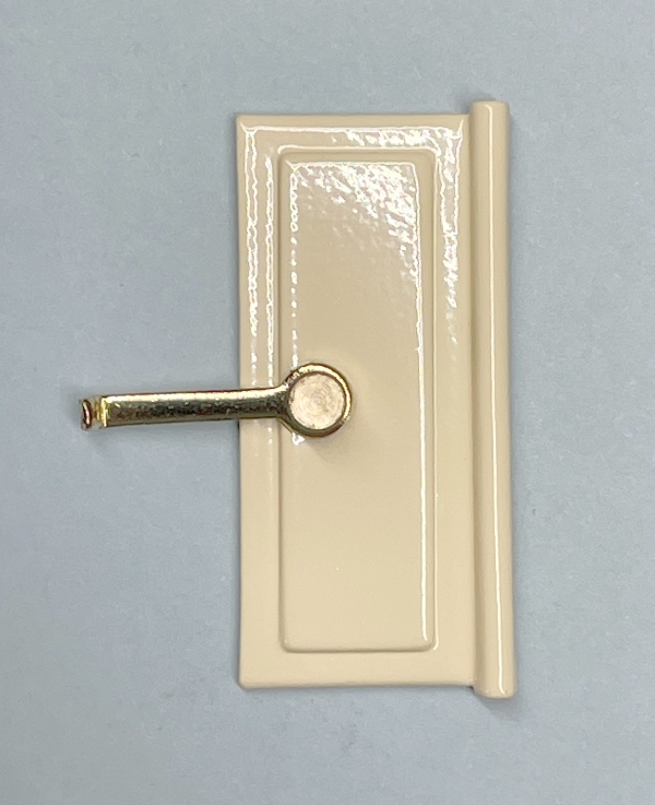 DOOR / RIGHT / IVORY W/BRASS HANDLE / TINPLATE STANDARD GAUGE 214R
