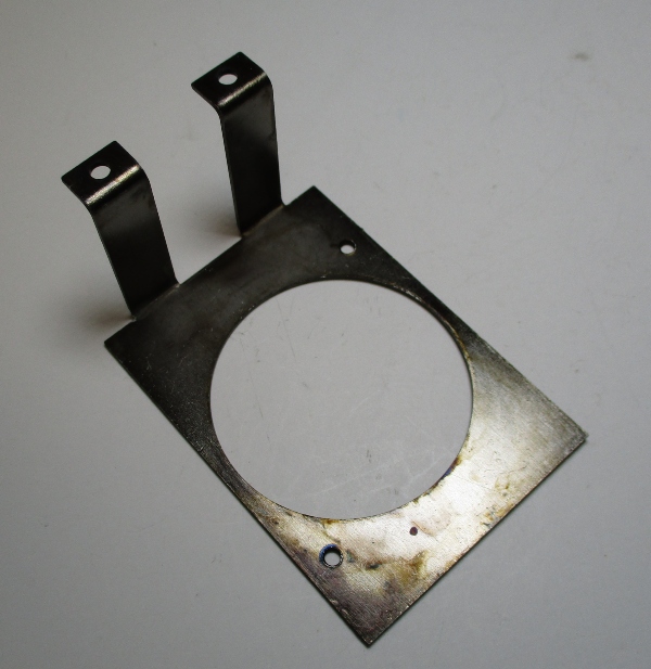 BRACKET / SPEAKER MOUNTING / TENDER / STAMPED / PS 2 & PS 3 / PREMIER CAB FORWARD