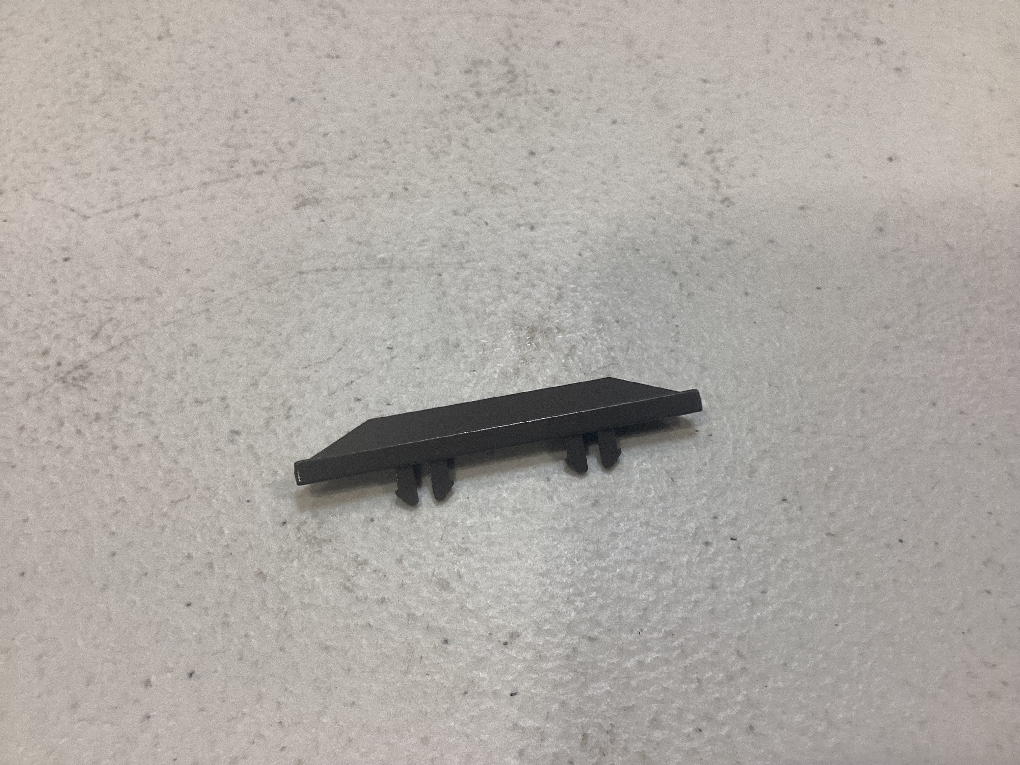 SUNSHADE / LH OR RH / SP GRAY / RAILKING ONE GAUGE DASH-8