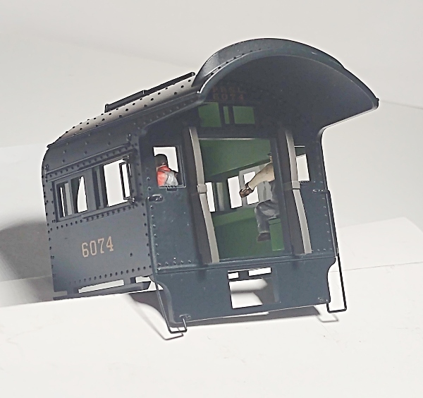 CAB / COMPLETE / W/WINDOWS / W/FIGURES / W/GLASS / PRSL #6074 / PREMIER H-10 2-8-0
