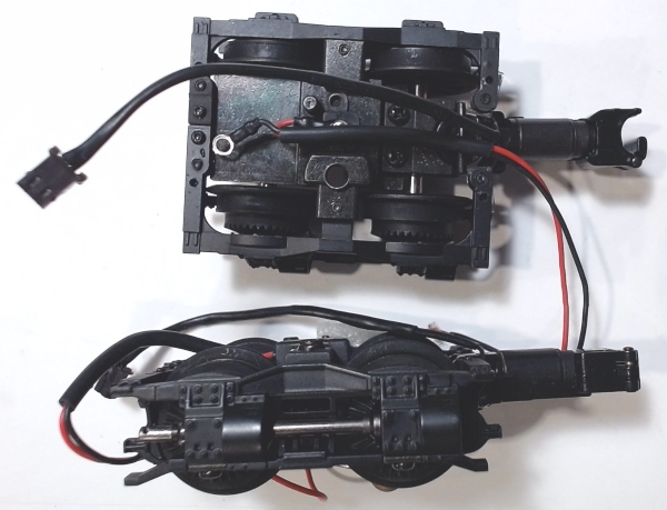 4-WHEEL TRUCK / LOCOMOTIVE FRONT / BLACK / W/O YOKE / W/ COUPLER & PICK UP ROLLER / PREMIER 4-TRUCK SHAY / PS2 / 3-RAIL