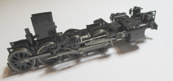 FRONT ENGINE / W/SOME LINKAGES / W/GEARBOX / INCOMPLETE / HO SCALE BIG BOY 4-8-8-4