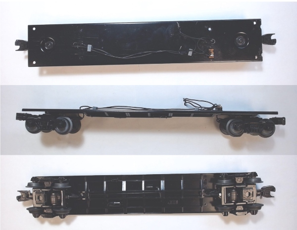 CHASSIS / NEAR NEW CONDITION / 11.5" L / PREMIER BOX CAR WITH CHRISTMAS LIGHTS