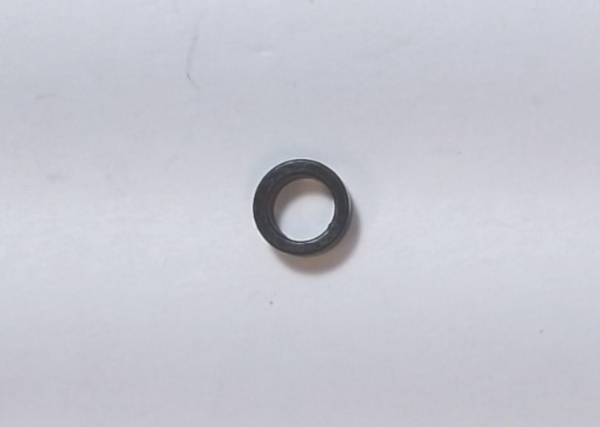 MAIN ROD SPACER / METAL / BLACK / 6mm O.D. x 4.2mm I.D. x 2.1mm THICK / RAILKING 4-6-0 TEN WHEELER