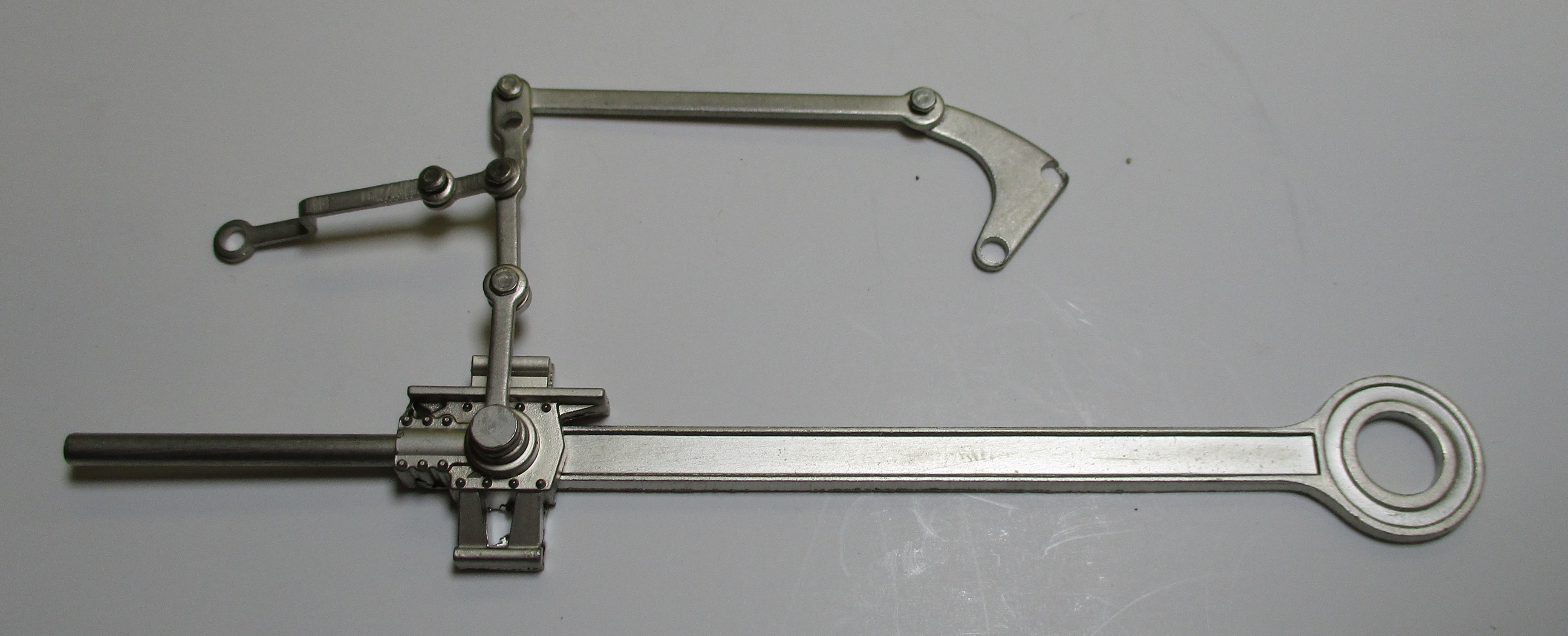 MAIN ROD & CROSSHEAD ASSEMBLY / LH / SATIN NICKEL / W/SINGLE LUBRICATOR LINKAGE / SINGLE CROSSHEAD GUIDE / PREMIER N&W J 4-8-4