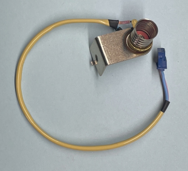 SOCKET / SCREW BASE / HEADLIGHT / W/WIRE & CREAM WIRE SLEEVE / TINPLATE STANDARD GAUGE NO 8 & NO 9 PAY-AS-YOU-ENTER TROLLEY