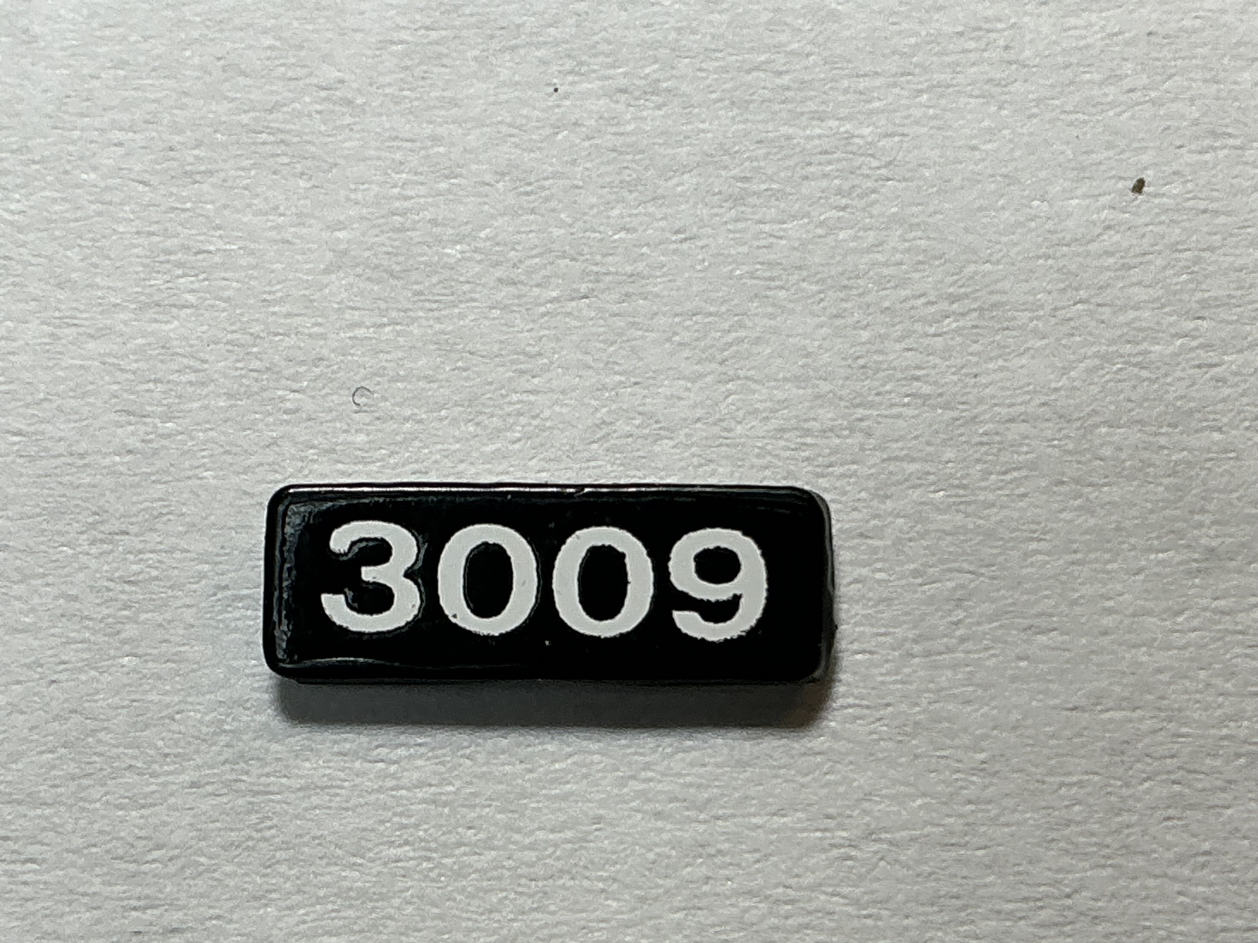 NUMBER BOARD / RH OR LH / FRONT OR REAR / #3009 / PREMIER GP-40