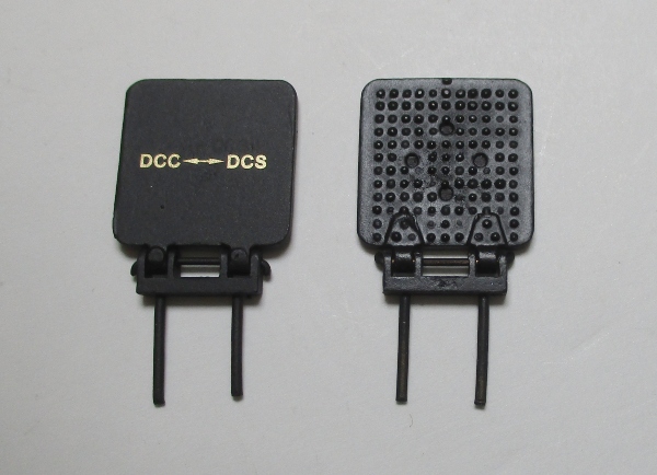 WATER HATCH / TENDER / W/HINGE / BLACK /  W/DCC-DCS MARKINGS / PS 2 & PS 3 / PREMIER CAB FORWARD