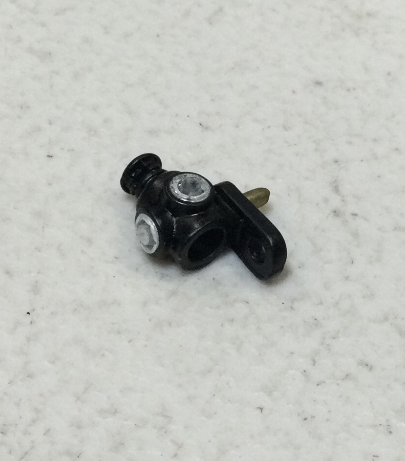 CLASS LAMP HOUSING / LH / W/LENSES / RAILKING ONE GAUGE TRIPLEX