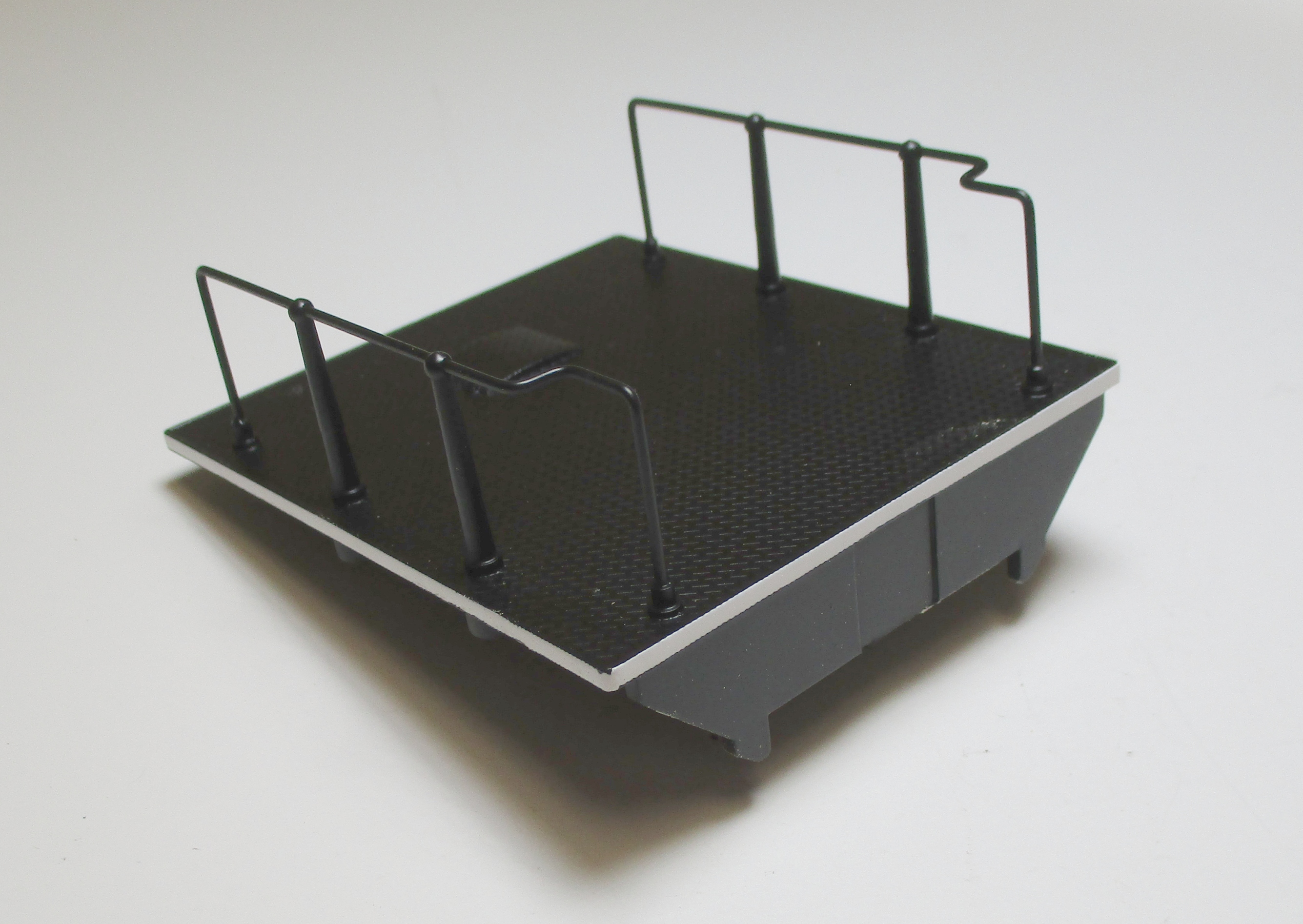 PILOT DECK / W/HANDRAILS / BLACK W/WHITE TRIM / PS-1 / PREMIER CAB FORWARD 