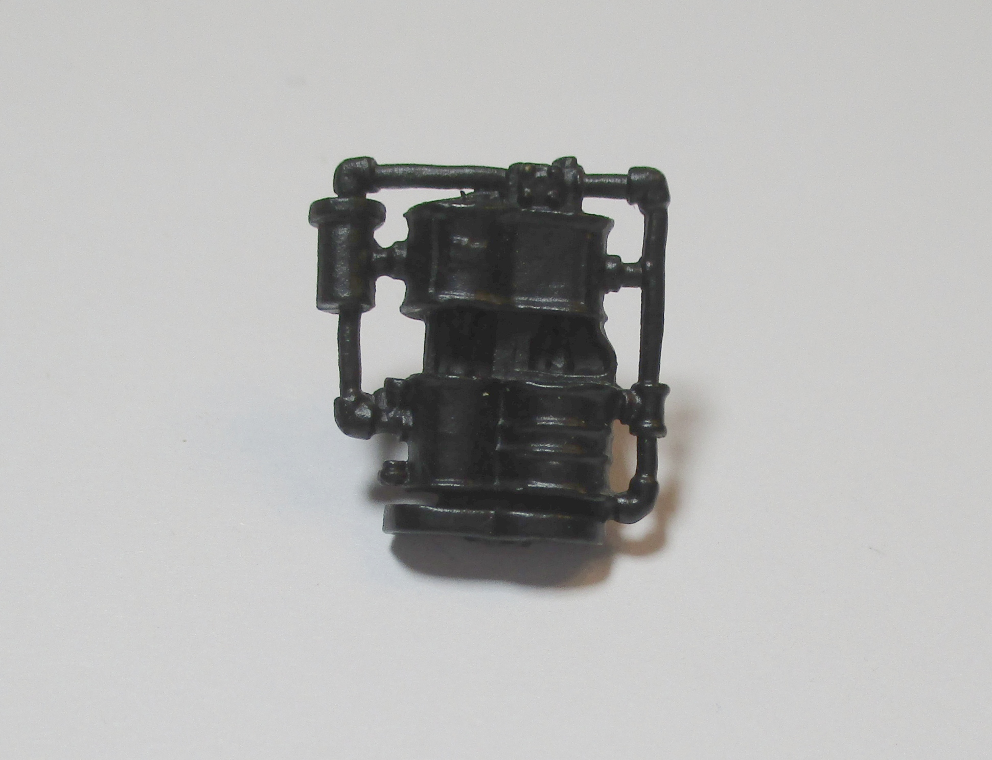 AIR PUMP / BLACK / RH PILOT MOUNT / HO SCALE BIG BOY 4-8-8-4