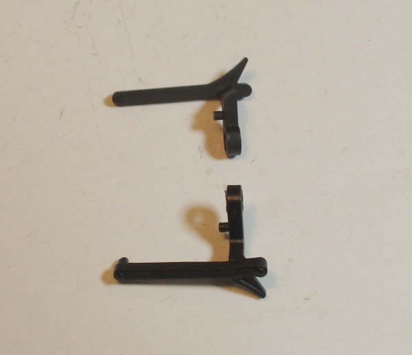 BRAKE SHOE / RH REAR / DIE-CAST / BLACK / 2-RAIL / PREMIER GREENBRIER 4-8-4