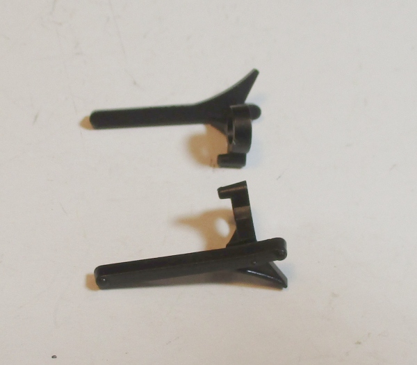 BRAKE SHOE / RH / FRONT 3 DRIVERS / DIE-CAST / BLACK / 2-RAIL / PREMIER GREENBRIER 4-8-4