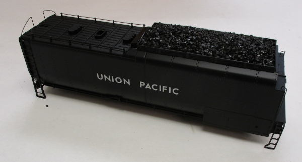 SHELL / TENDER / MISSING CENTER WATER HATCH & WARNING LIGHT / UP #4005 / PS 2 / PREMIER BIG BOY 4-8-8-4