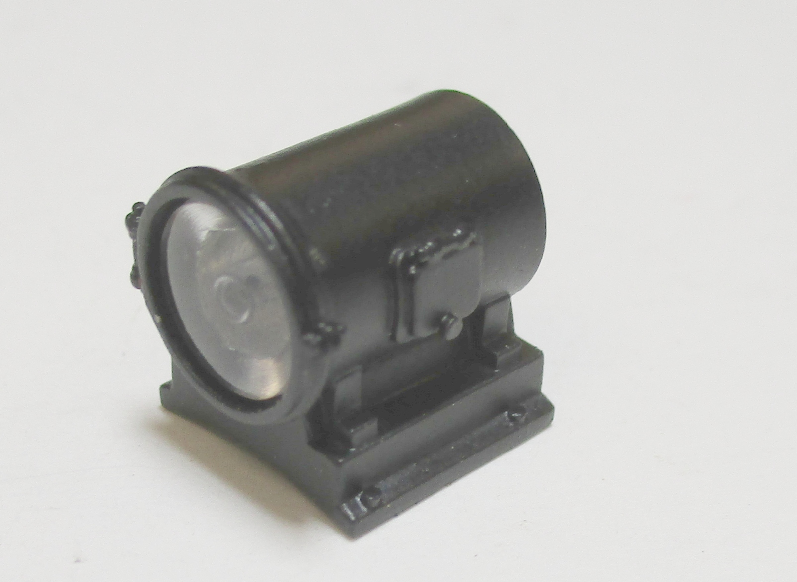 HEADLIGHT HOUSING / W/LENS / BLACK / FRONT OR REAR / PREMIER 3-TRUCK SHAY