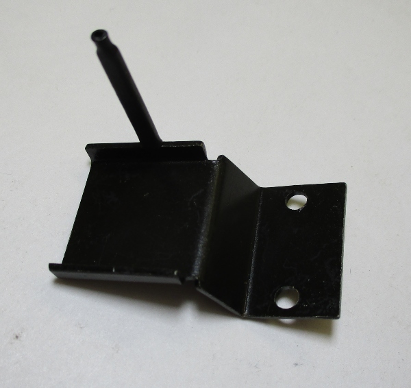 BRACKET / WIRE ROUTING / 1 BENDABLE TAB / PREMIER ANGUS 0-8-8-0