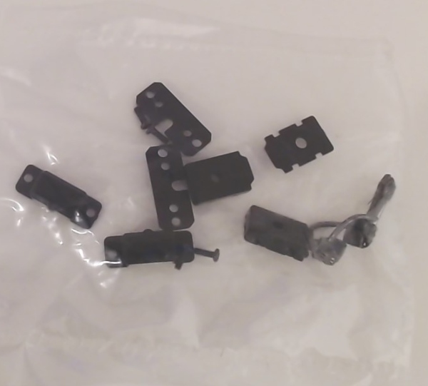 COUPLER / HO SCALE / MCHENRY / PAIR / W/SHIM, SCREWS  & MOUNTING BRACKET / HO SCALE ES44 & DASH-8