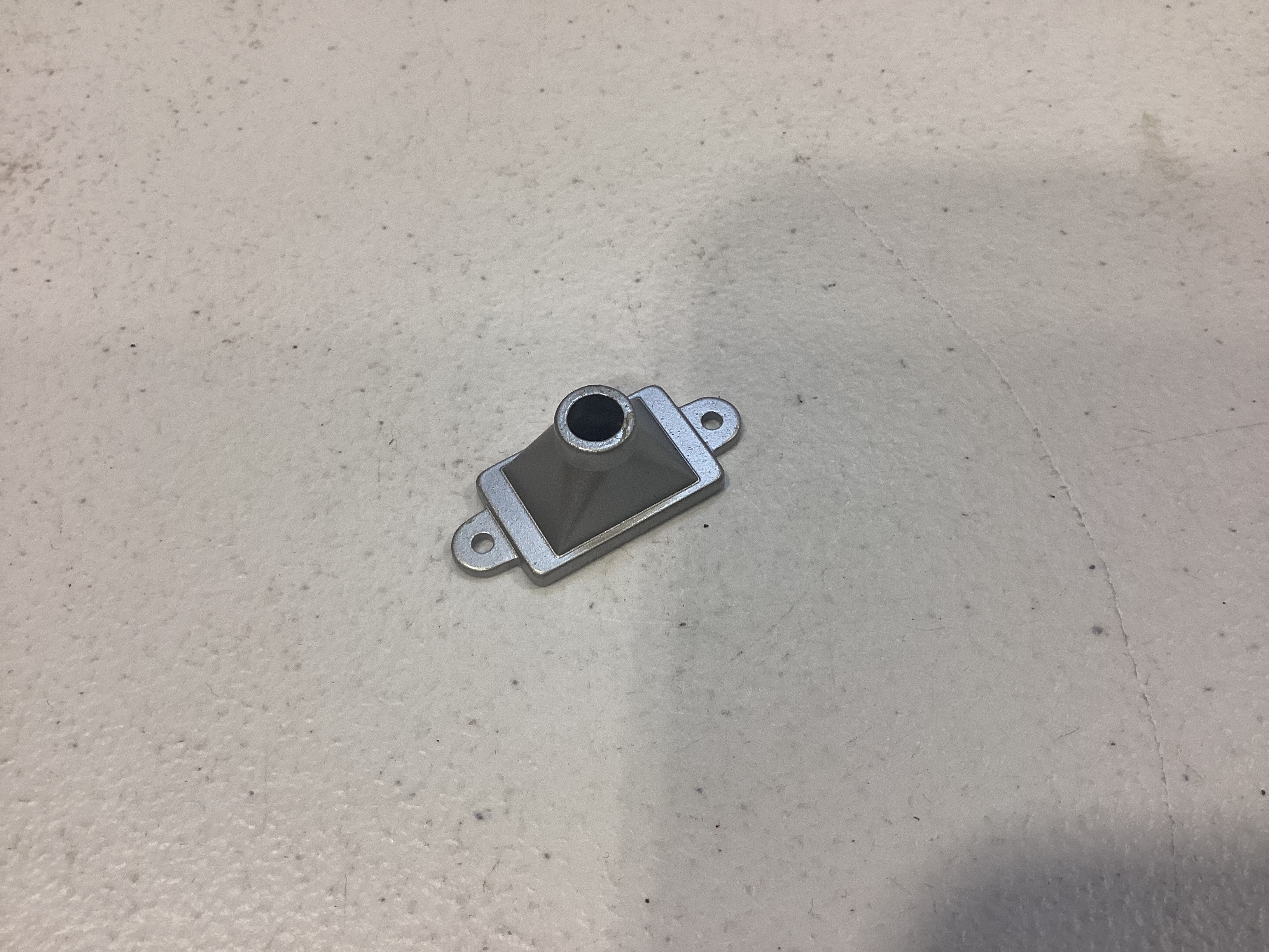 SMOKE FUNNEL / DIE-CAST / SILVER / ONE GAUGE DASH-8