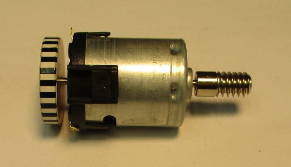 DC MOTOR / RS365SH / MD001-M8 / F/W 27mm D x 5mm THICK / WORM LENGTH 20.76mm TO 21.72mm / STRIPED / PS 3 BKT