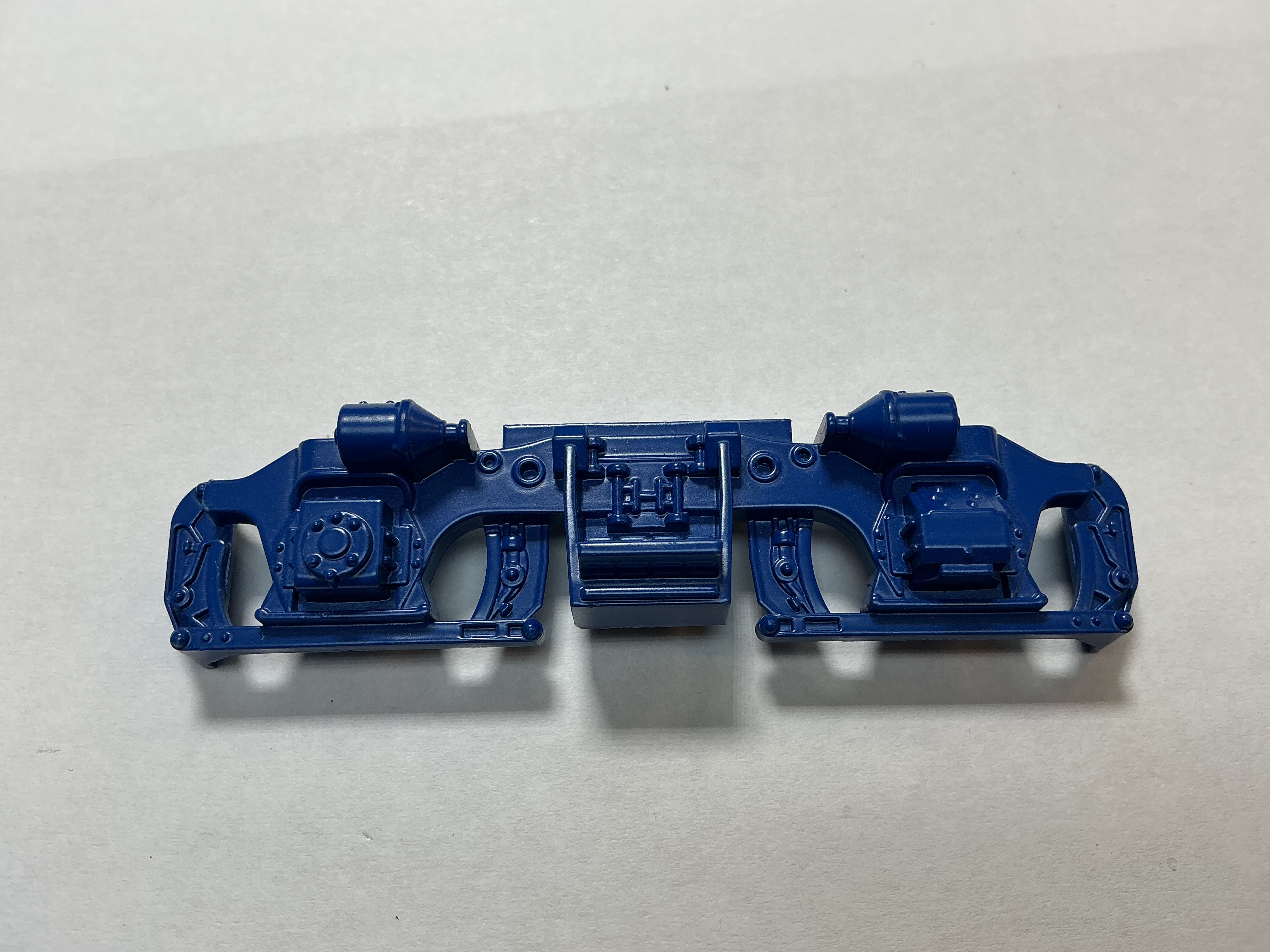 SIDE FRAME / 2-AXLE / BLUE / W/MOLDED IN DETAILS / PREMIER GP-40