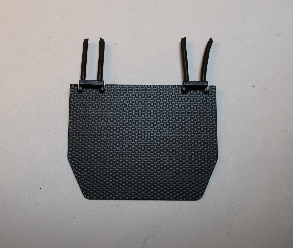 CAB APRON / BLACK / 3-RAIL / LONG / W/HINGES / PREMIER 0-6-0 SWITCHER