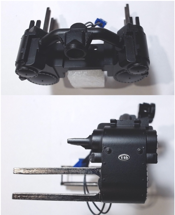 STEAM CHEST / FRONT / W/ BLACKENED CROSSHEAD GUIDES / W/HEADLIGHT HOUSING / RAILKING Y-6b 2-8-8-2 
