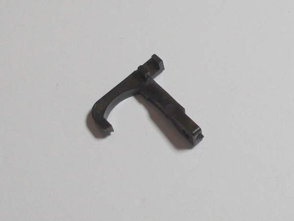 MOTION HANGER / CROSSHEAD GUIDE SUPPORT / LH SIDE / BLACK / HO SCALE N&W J CLASS 4-8-4