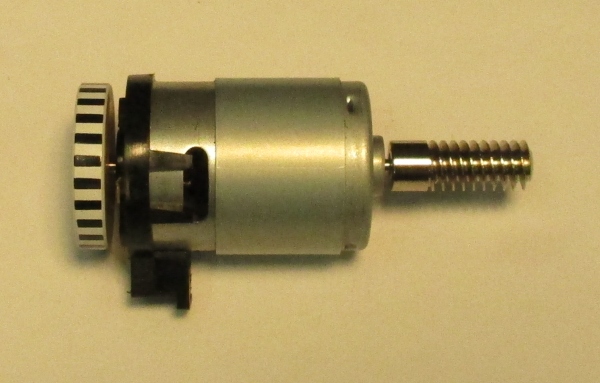 DC MOTOR / RS385PH / MD105-M38A / F/W 27mm D x 5mm THICK / WORM LENGTH 27.12mm / STRIPED / PS 2 BKT